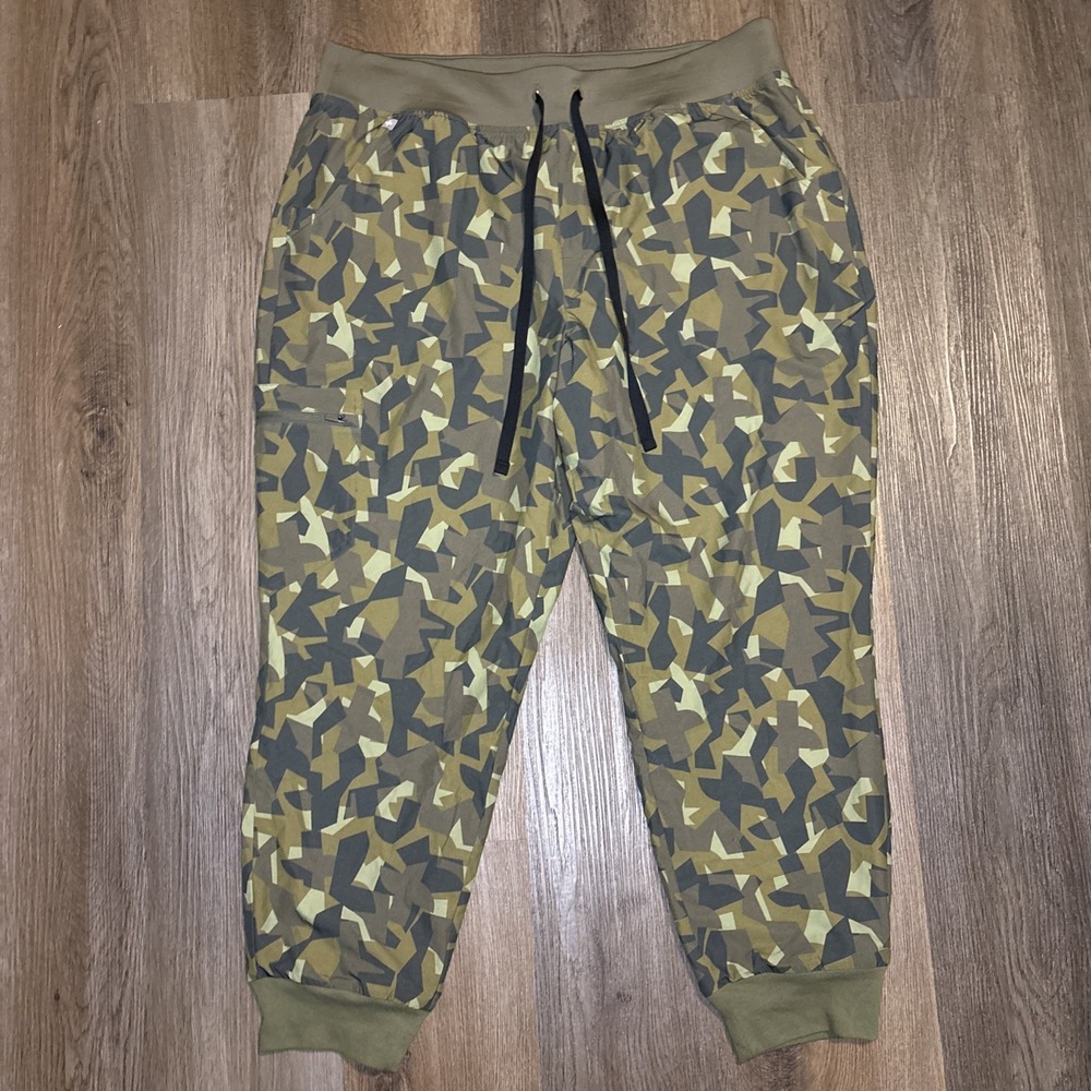 Figs Freex Lined Zamora Olive Camo Jogger Scrub Pants Women's XXL/P Petite